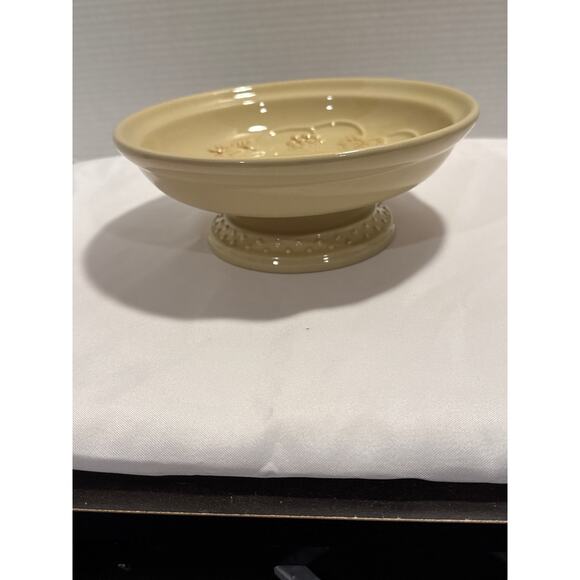Vintage 9" Wide Pedestal Fruit Bowl Ceramic Fruit Pattern Beige - Picture 1 of 6